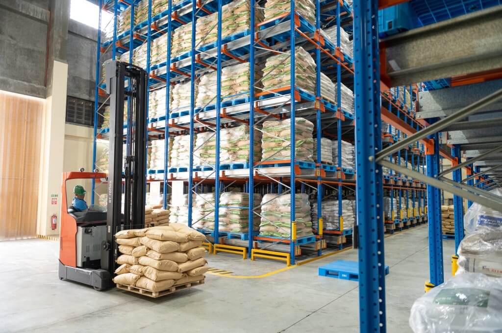 SBS Philippines Corporation Utilizes BT Reflex Electric Forklifts SBS Philippines Corporation Utilizes BT Reflex Electric Forklifts